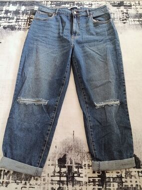 Celebrity Pink Distressed Rolled-Cuff Boyfriend Jeans - Blue Wash
